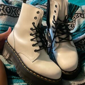 I’ve only wore them twice they are in good condition